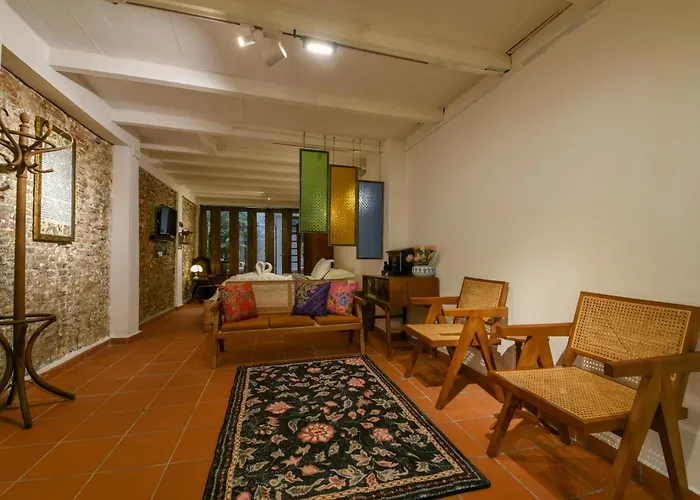 Ohana House Hq