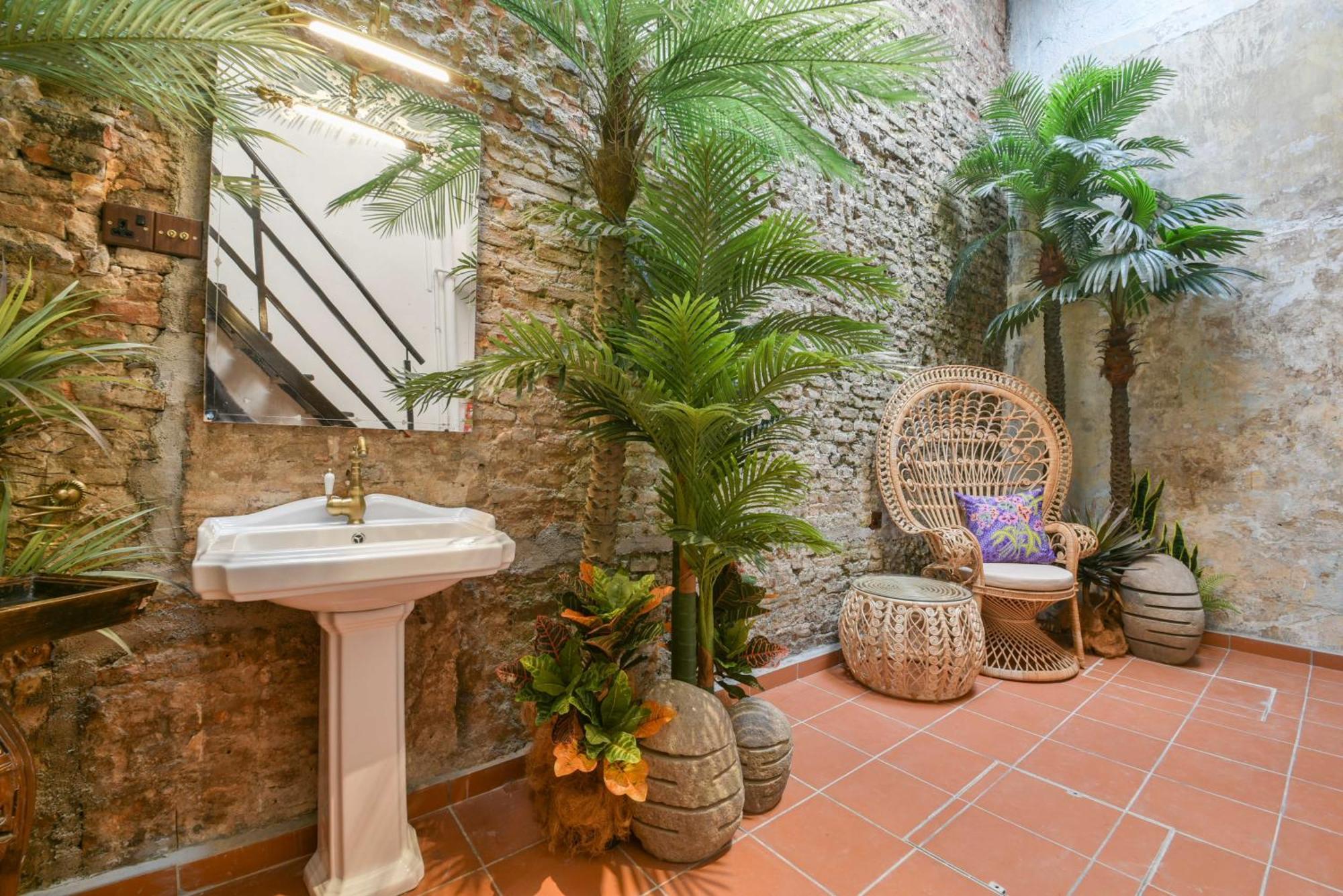 Ohana House Hq *